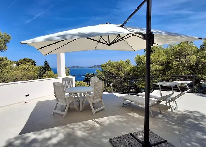 Vakantiehuis House *